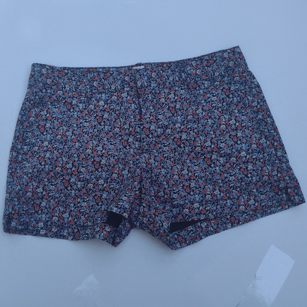 Gap Women Navy Flower Short Shorts Size 6 Woman’s